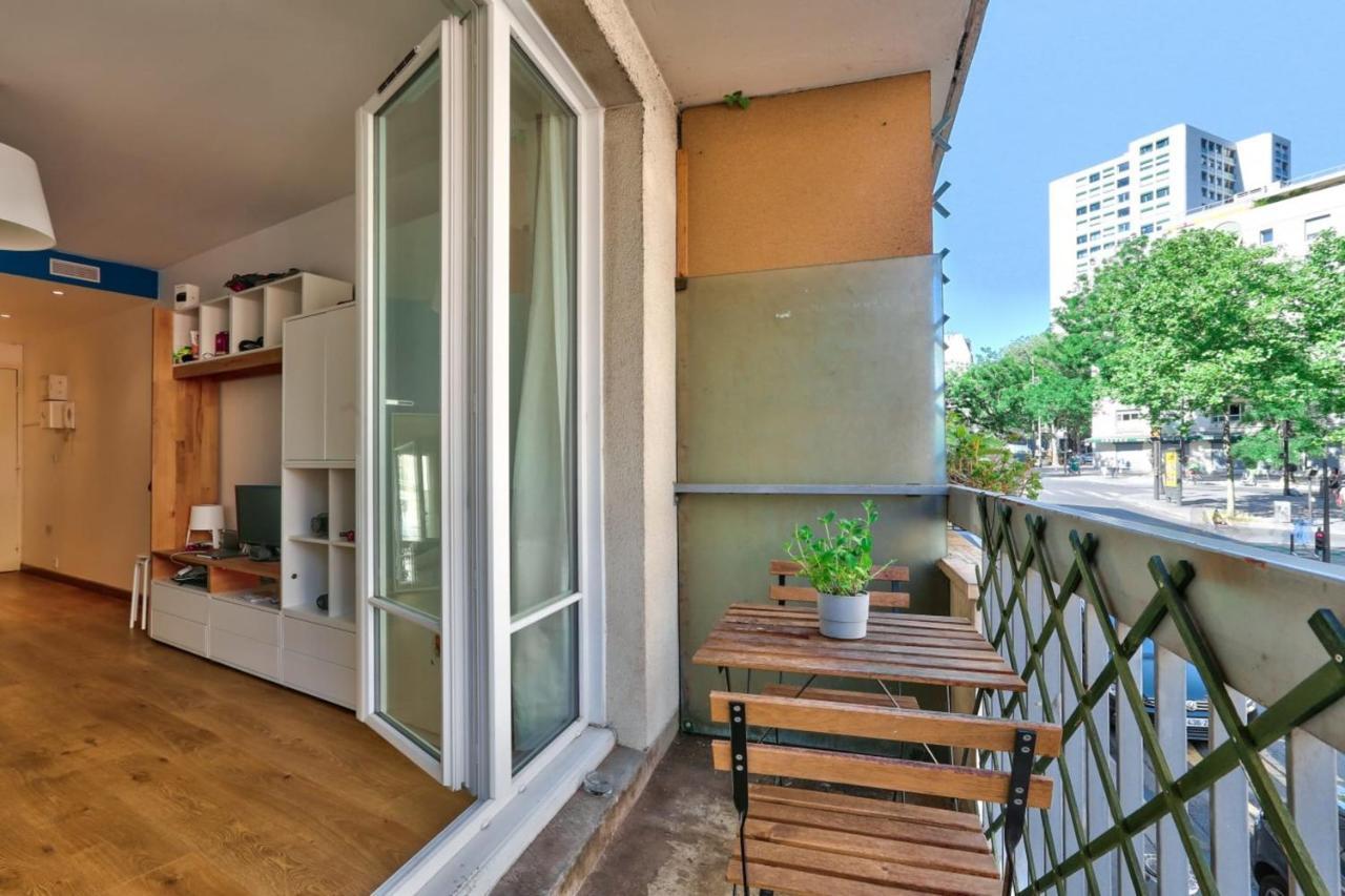 Nice And Bright Studio In The 10Th Paris Exterior photo